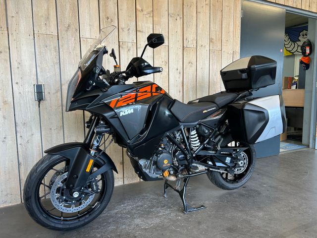 ktm - 1290-super-adventure-s