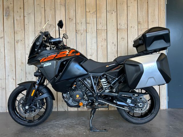 ktm - 1290-super-adventure-s