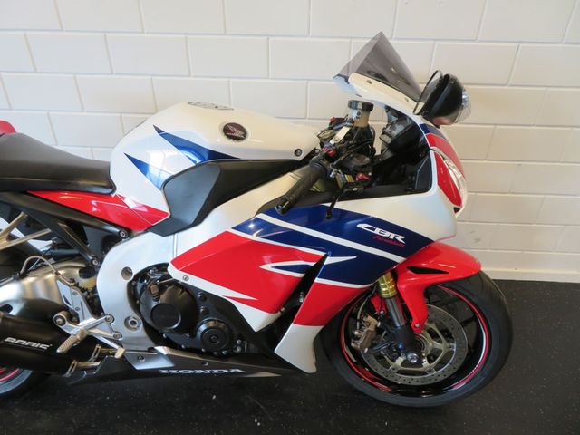 honda - cbr-1000-rr-fireblade-sp