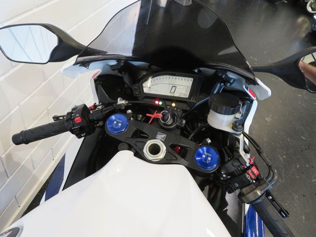 honda - cbr-1000-rr-fireblade-sp