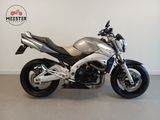SUZUKI GSR 600