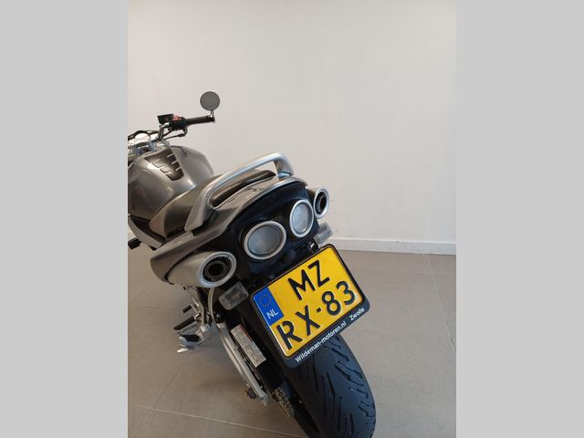 suzuki - gsr-600