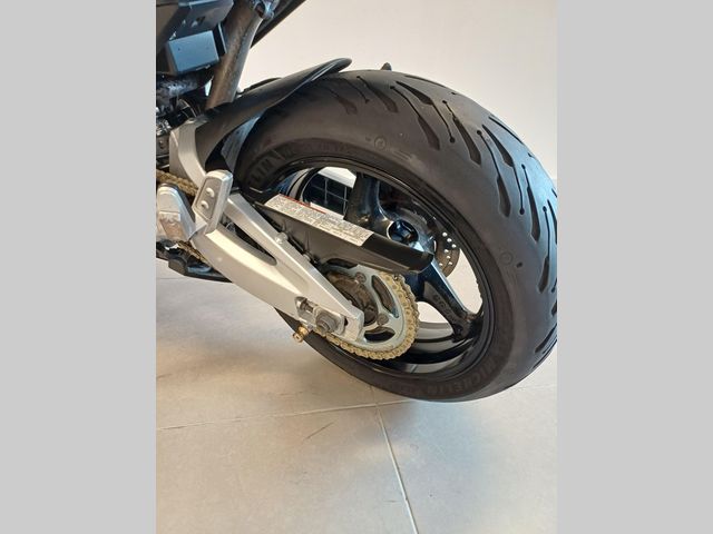 suzuki - gsr-600