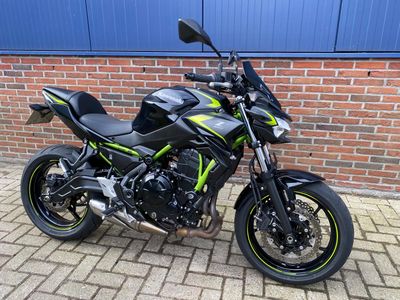 KAWASAKI Z650 ABS – foto 2