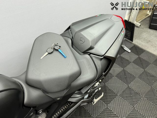 ducati - monster--