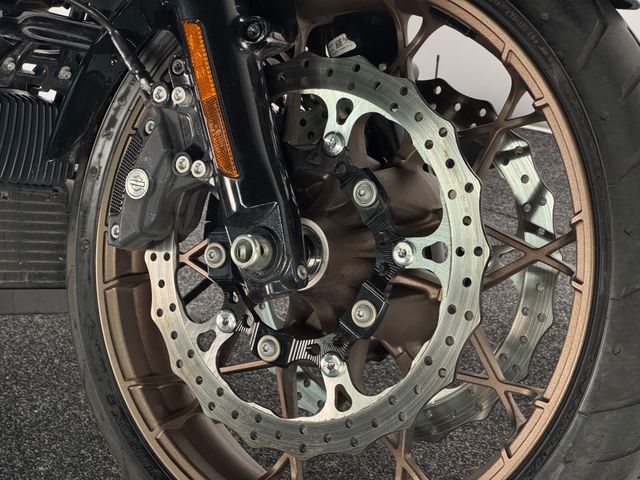 harley-davidson - road-glide-st