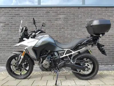 SUZUKI V-STROM 800 – foto 2