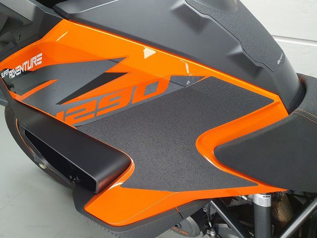 ktm - 1290-super-adventure-s