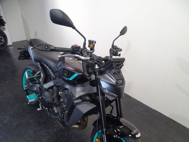 yamaha - mt-09-y-amt