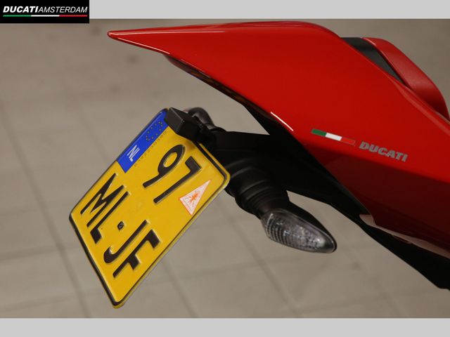ducati - panigale-v4-s