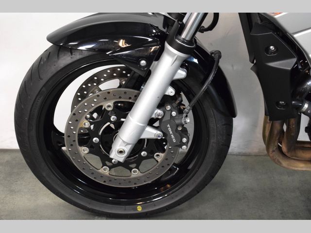 suzuki - gsr-600