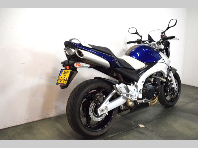 suzuki - gsr-600