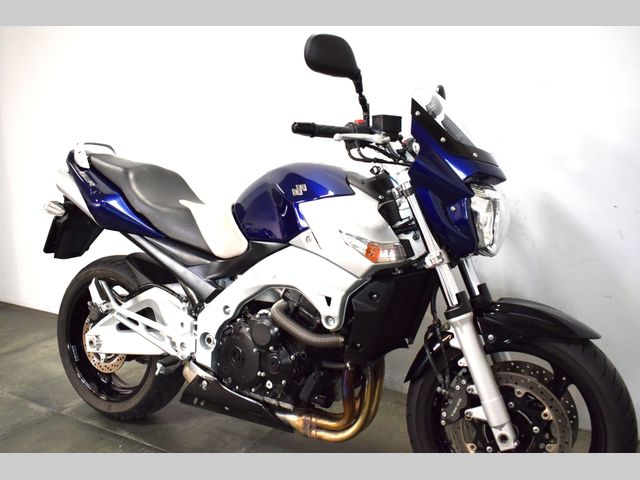 suzuki - gsr-600