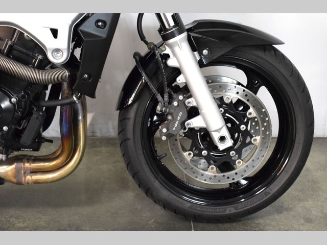 suzuki - gsr-600