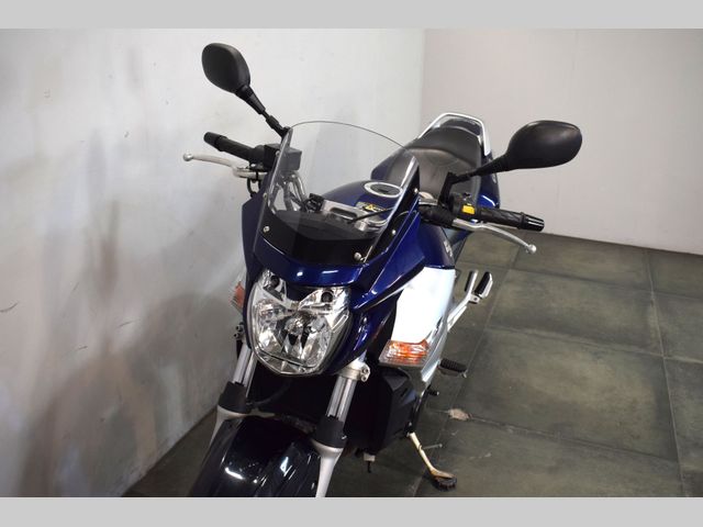 suzuki - gsr-600
