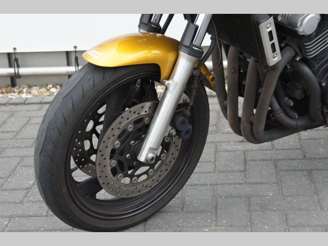 yamaha - fzs-600-fazer