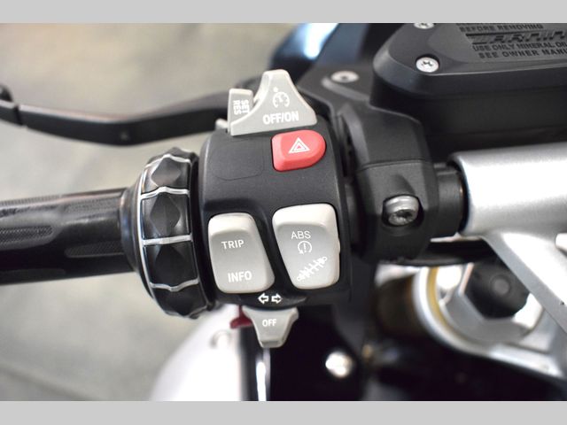 bmw - r-1200-rs