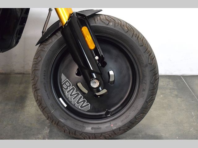 bmw - ce-02