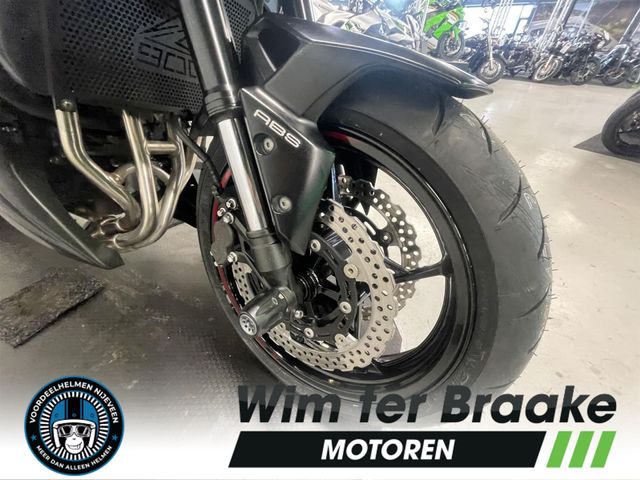 kawasaki - z900