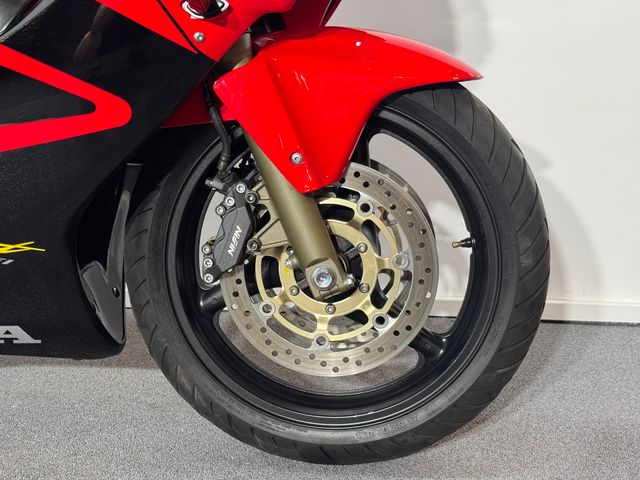 honda - cbr-600-f