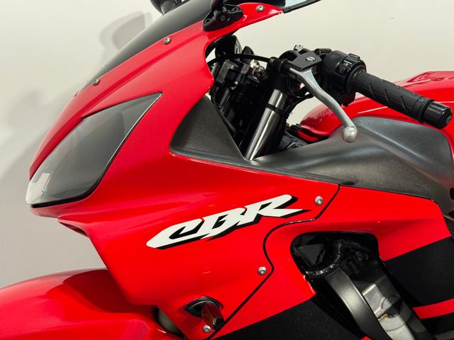 honda - cbr-600-f
