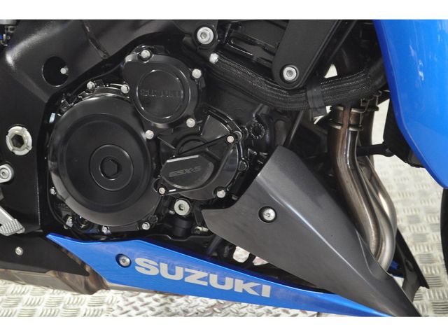 suzuki - gsx-s-1000-street-x-treme