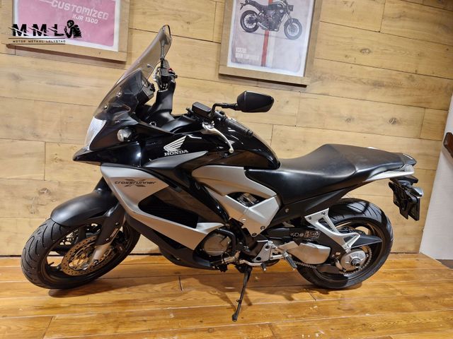 honda - vfr-800-x-crossrunner