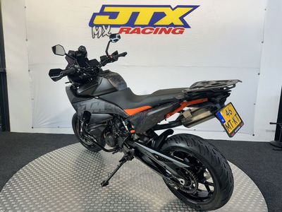 KTM 890 SMT – foto 4