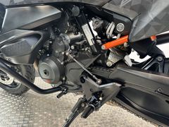 KTM 890 SMT 2023 occasion – foto 12 van 19