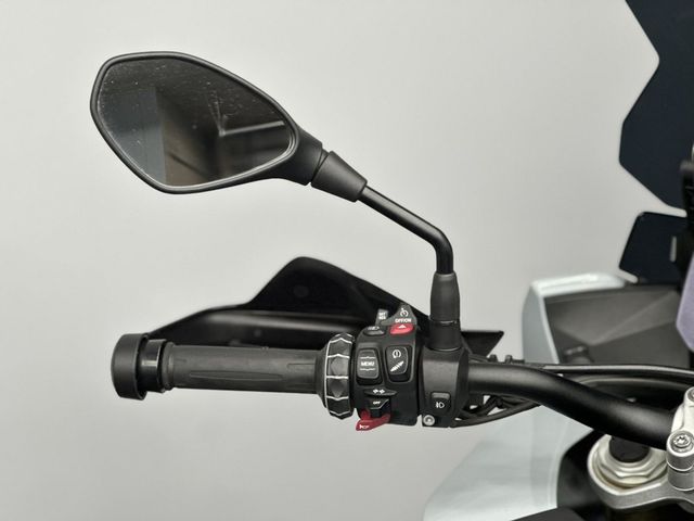 bmw - s-1000-xr-2023