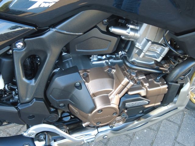 honda - crf-1100-l-africa-twin-dct-adventure-sports