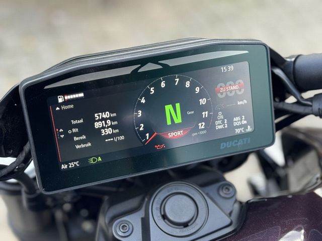 ducati - xdiavel-v4