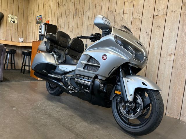 honda - gl-1800-goldwing-abs