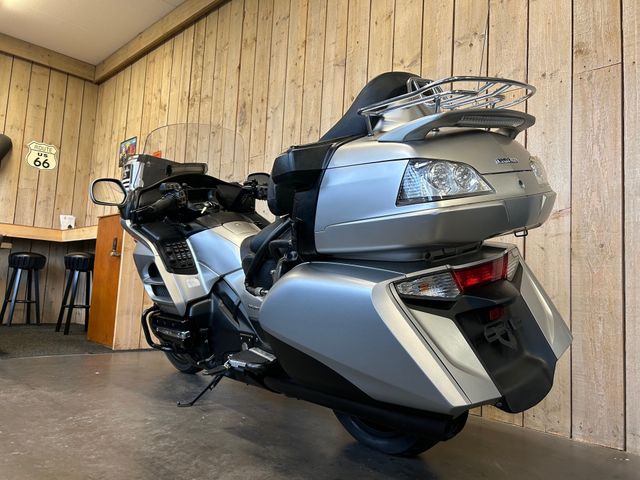 honda - gl-1800-goldwing-abs
