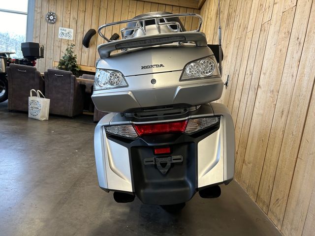 honda - gl-1800-goldwing-abs