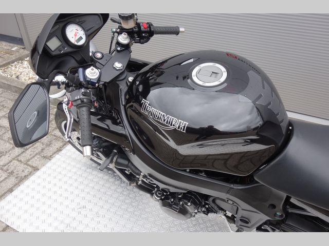 triumph - speed-four