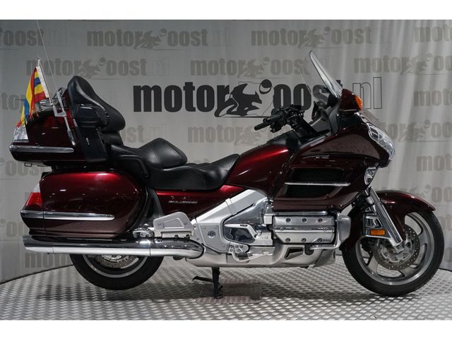 honda - gl-1800-goldwing-abs