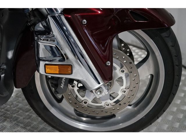 honda - gl-1800-goldwing-abs