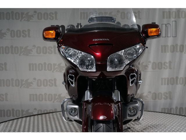 honda - gl-1800-goldwing-abs