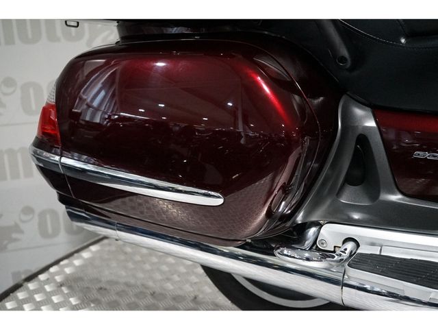 honda - gl-1800-goldwing-abs