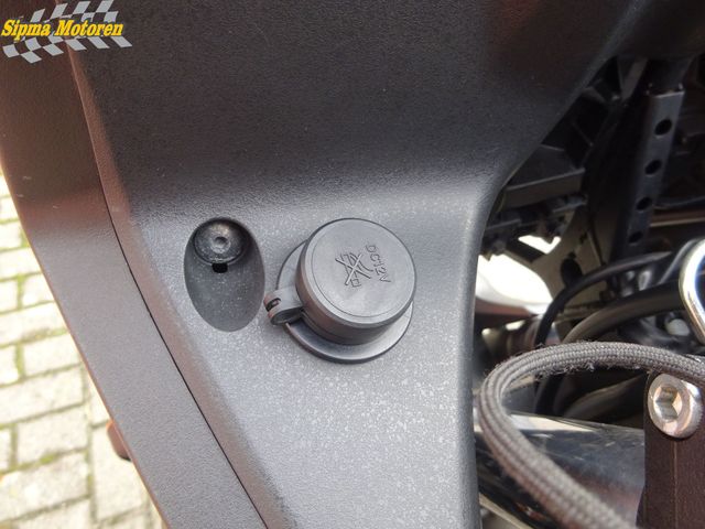 suzuki - v-strom-650-a-touring