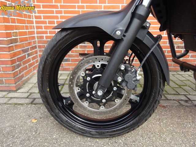 suzuki - v-strom-650-a-touring