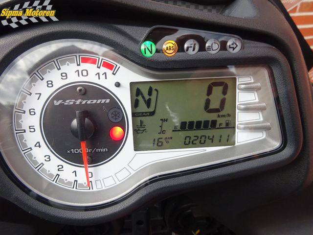 suzuki - v-strom-650-a-touring