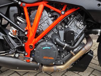 KTM 1290 SUPER DUKE GT – foto 4