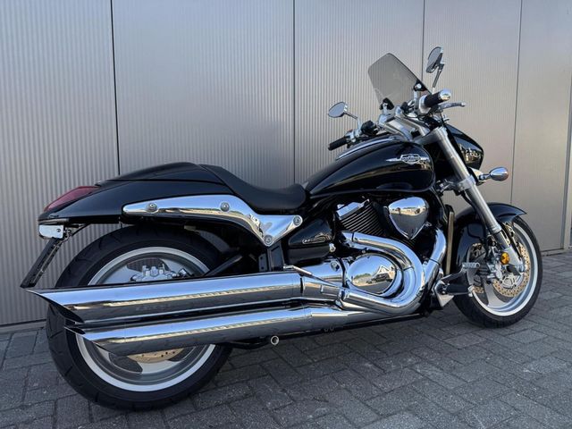 suzuki - m-1500-intruder