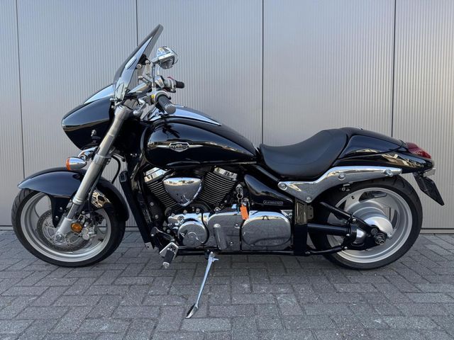suzuki - m-1500-intruder