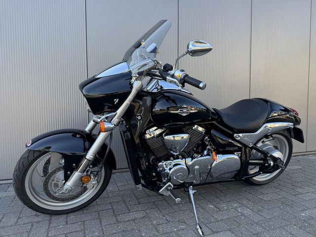 suzuki - m-1500-intruder