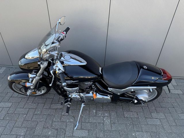 suzuki - m-1500-intruder