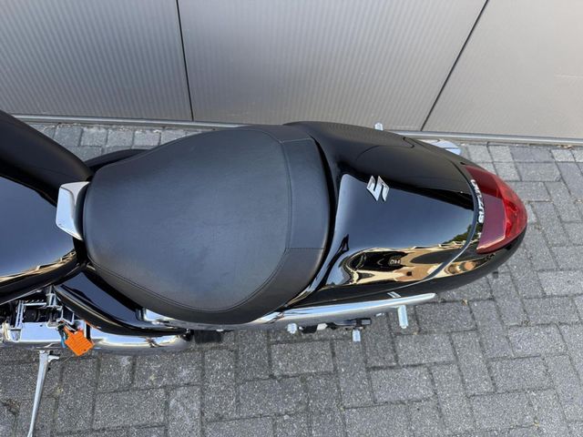 suzuki - m-1500-intruder