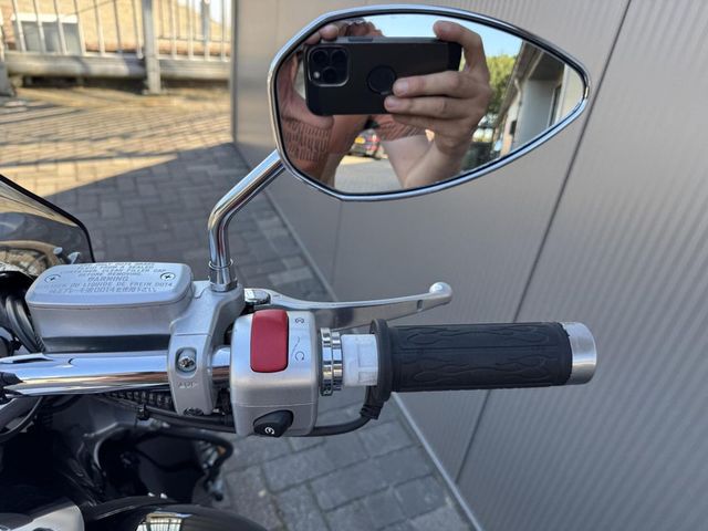 suzuki - m-1500-intruder